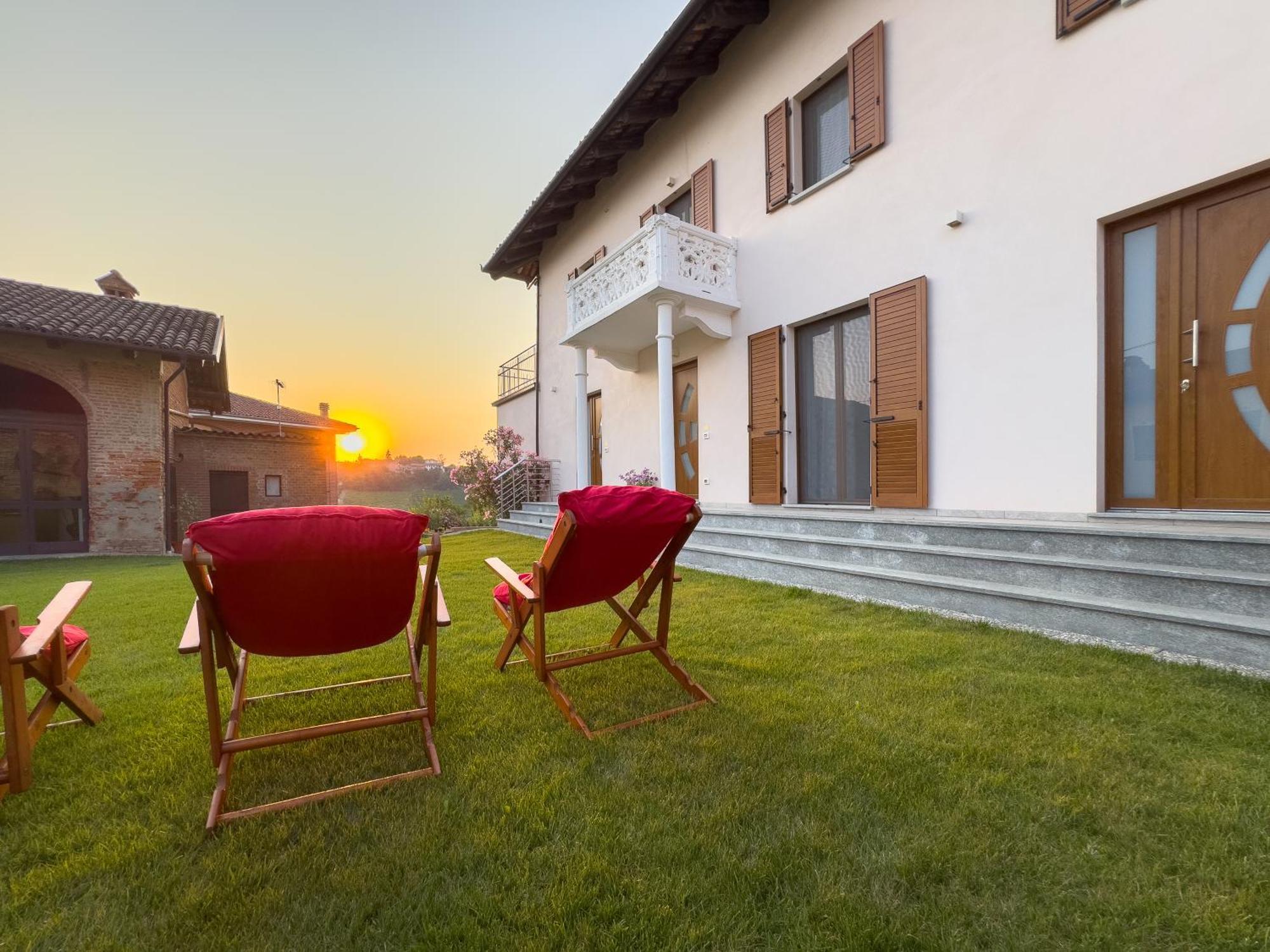 Апартаменты Roero Sunset Говоне Экстерьер фото